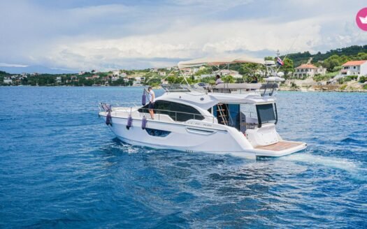 Sessa Marine 47 Fly (2019) for Charter – Zadar, Croatia