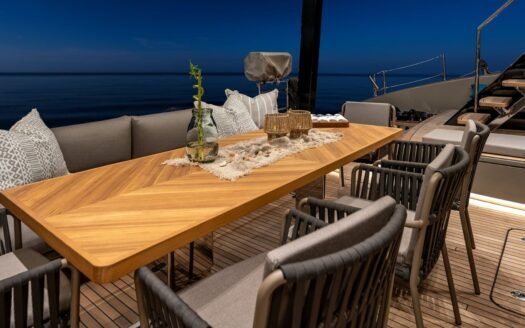 Sunreef 80 Catamaran for Charter