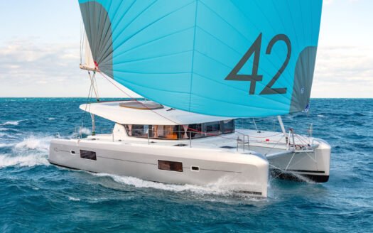 Lagoon 42 Catamaran – Elegant Sailing in Sardinia